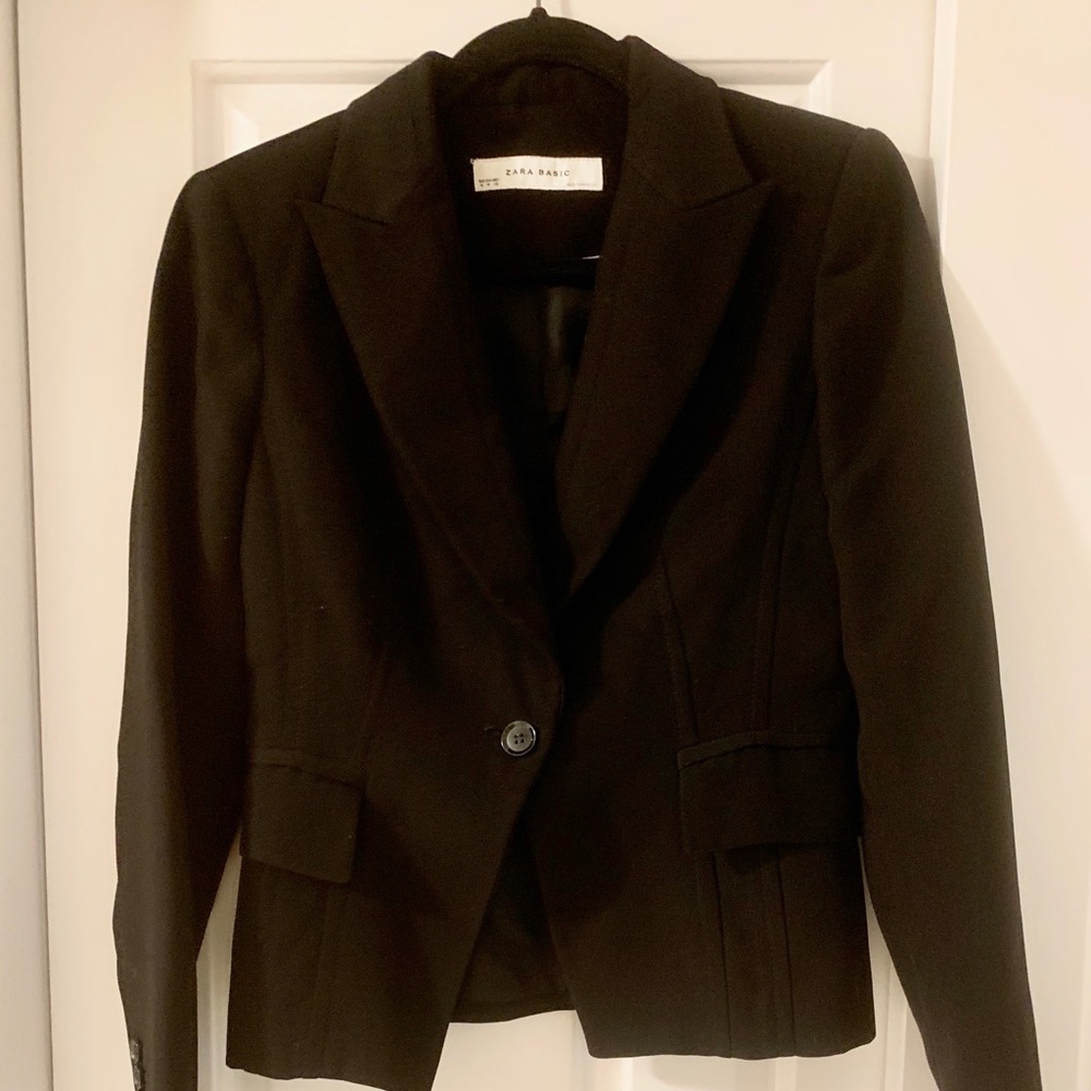 Black blazer from Zara